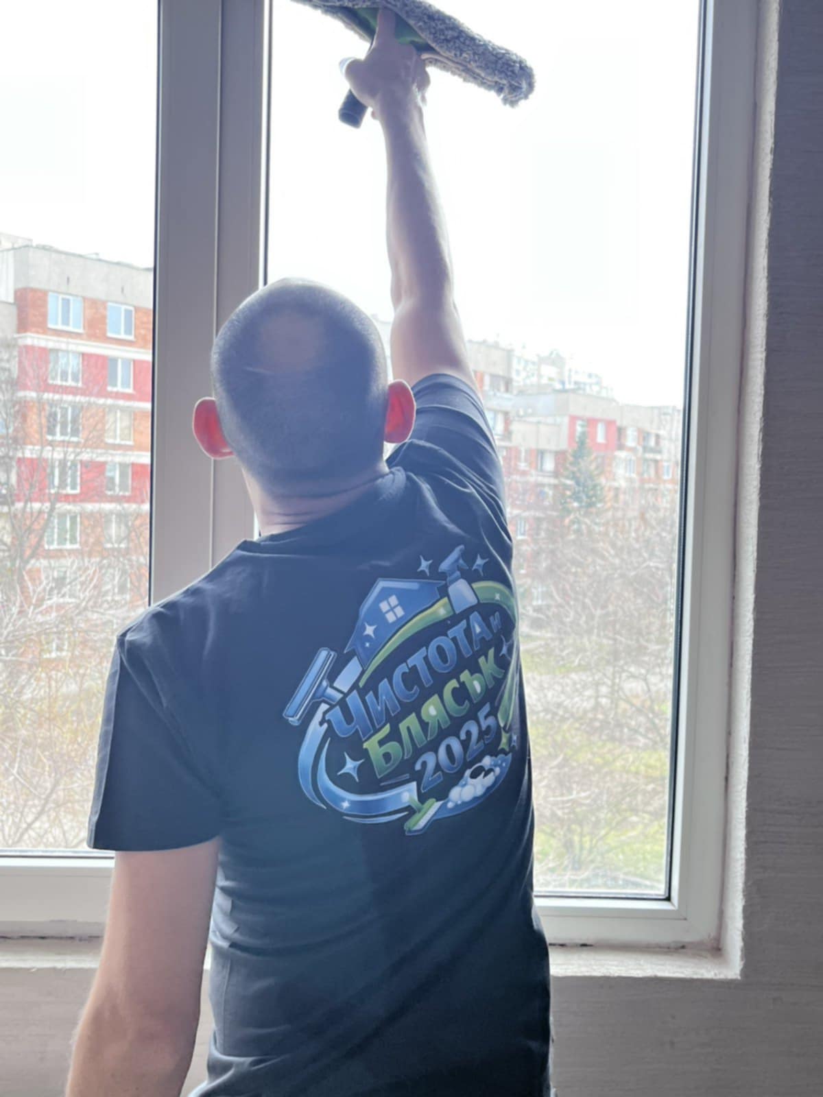 Почистване на витрини - снимка 2