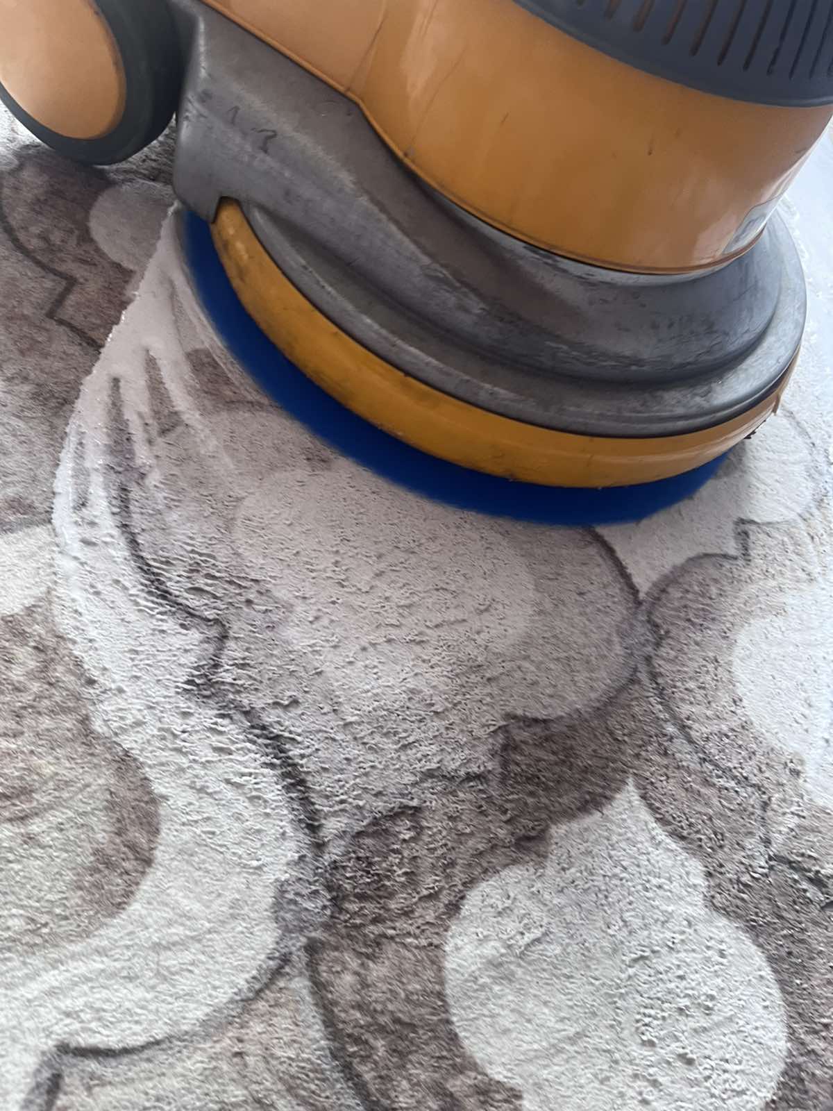 Почистване на витрини - снимка 1