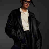 BLACK OVERSIZED FAUX LEATHER JACKET