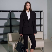 BLACK TAILORED CAPRI PANTS