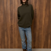OLIVE LINE KNIT