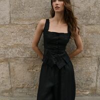 BLACK BUTTONED LINEN TOP