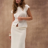 WOOL BUTTONED KNIT TOP IN IVORY