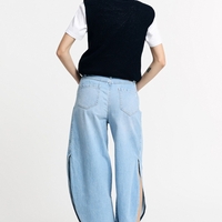 WIDE LEG SPLIT HEM JEANS
