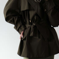 SHORT DOUBLE-BREASTED TRENCH COAT IN OLIVE GREEN