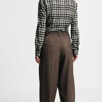 PLEATED BARREL LEG PANTS