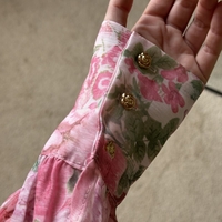 Дамски ефирен комплект с розов  флорален принт и колан