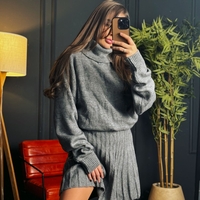 Комплект поло и пола с плисиран дизайн-сиво