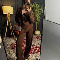 Комплект „Urban Comfort“ с права кройка-кафяво