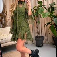 Дамска зелена дантелена рокля с риза ефект