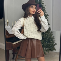 Дамски комплект елече и риза Classic Charm-бяло