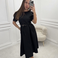 Елегантна черна рокля с колан