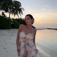 Дамска дълга рокля с волани и бюстие