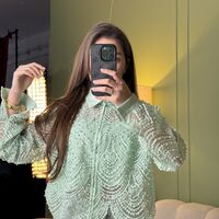 Дамска елегантна зелена  дантелена риза с релефен ефект