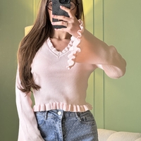 Дамска рипсена розова  блуза с V-образно деколте и волани