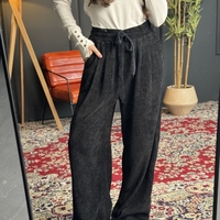 Дамски панталон с широк крачол и връзки на талията-черно