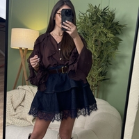 Дамска блуза Ruffle Elegance-кафяво