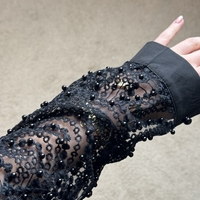 Дамска елегантна черна  дантелена риза с релефен ефект