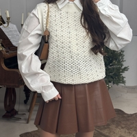 Дамски комплект елече и риза Classic Charm-бяло