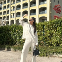 Комплект “Floral Mood” с апликация на цветя-бяло