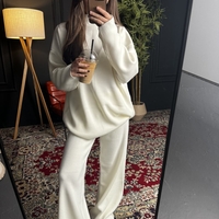 Комплект „Urban Comfort“ с права кройка-бяло