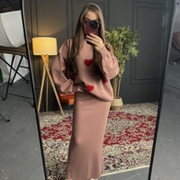 Комплект рокля и пуловер със сърца-розово