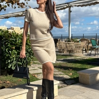 Комплект с пола и блуза с контрастен кант в бежово