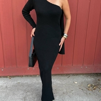 Плетена рокля с асиметрично рамо и шал-черно