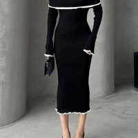 Елегантна черна плетена рокля с паднали рамене