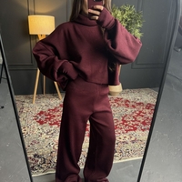 Комплект с кроп пуловер и панталон с права кройка-бордо