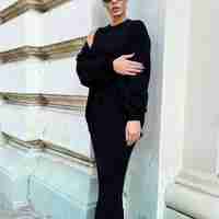 Рипсена дълга рокля с жилетка в черно