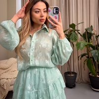 Дамски комплект блуза и пола/панталон с волани- мента