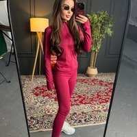 Спортен комплект с цип и клин-цикламено