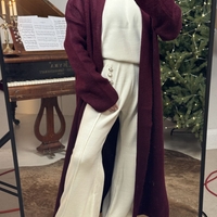 Дълга жилетка с широка кройка в цвят бордо