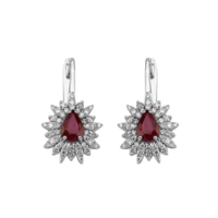 4.30 ct Set with rubies and diamonds