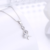 Сребърно колие Ключ Сол Swarovski Crystals | колекция Delicate Silver