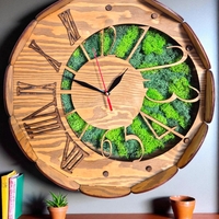 Nature Time – Classic“ Дървен стенен часовник със скандинавски мъх и римски цифри