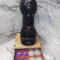 ПОСТАВКА ЗА КАФЕ МАШИНА С ЧЕКМЕДЖЕ ЗА КАФЕ КАПСУЛИ DOLCE GUSTO