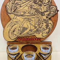 Тематичен мини бар за бутилка алкохол- Мотор YAMAHA