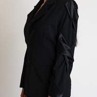 ESTER BLAZER
