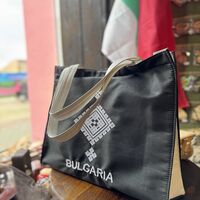 Стилна текстилна чанта с автентична българска шевица – модел 