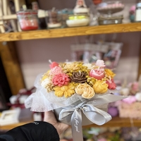 Ръчно изработен аранжиран букет от ароматни свещи – 