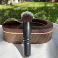 Луксозен дървен пепелник “Ренде“ с четчица – стил за пушачи на пури