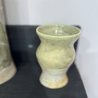 Авторска керамична ваза в зелено  – Ръчна изработка от Емилия Милчева (Уникат)