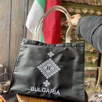 Стилна текстилна чанта с автентична българска шевица – модел 