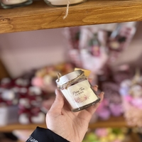 Ръчно изработена ароматна свещ в стъклено бурканче – „Pure Tea Flame“