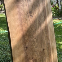 Елегантна дълга дъска от орех за рязане и сервиране