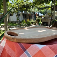 Дървен поднос с дръжки