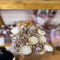 Ръчно изработен аранжиран букет от ароматни свещи – „Черна елегантност“ (Крем и Какао)