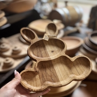 Дървена чинийка зайче с отделения